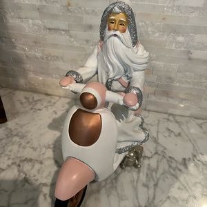 SWEET SANTA ON A VESPA